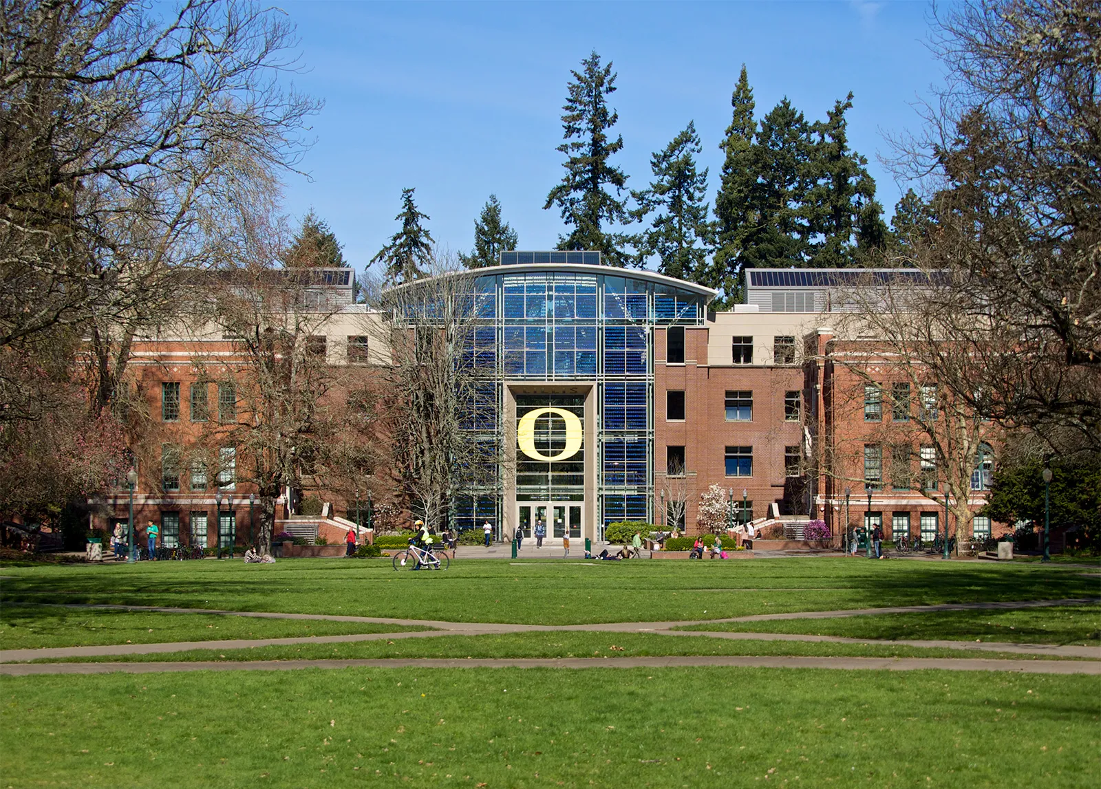 University of Oregon – Lundquist College of Business 